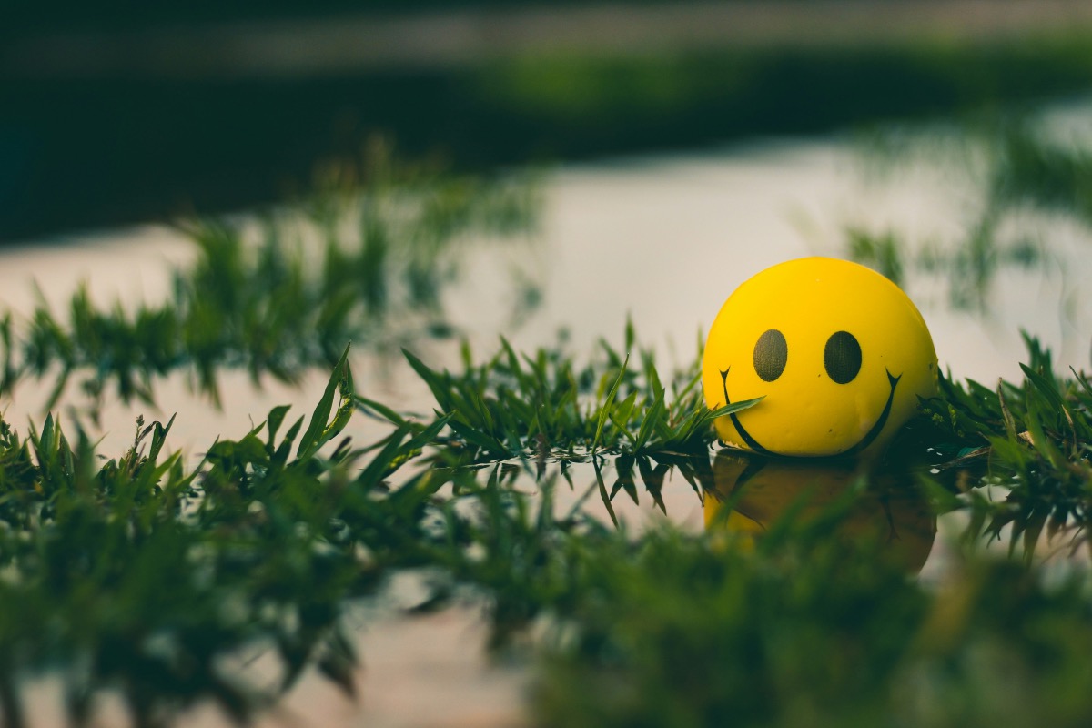 The Difference Between Toxic Positivity and Healthy Optimism in Recovery